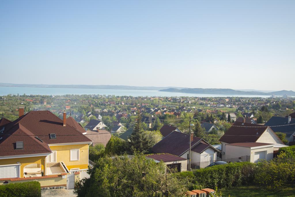 Lakeview Apartments Balatonfuered المظهر الخارجي الصورة